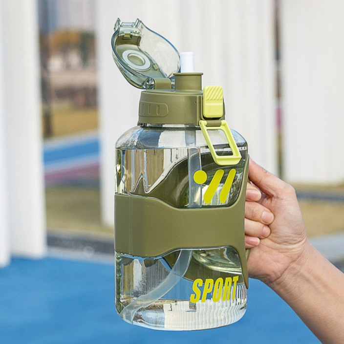 Yili hervidor deportivo de plástico de gran capacidad portátil taza de agua de acondicionamiento físico para hombres y mujeres barril de agua fresco para salir taza casual