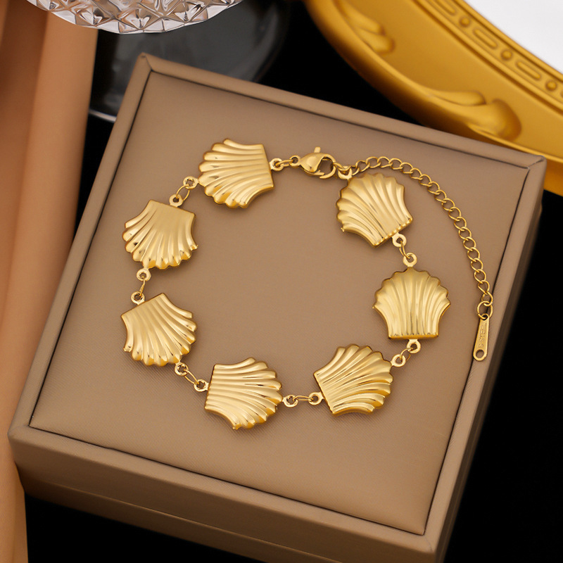 クロスボーダー東莞チタン鋼ジュエリー色褪せない新しい日本と韓国のアクセサリーブレスレット女性用 18K ゴールドファッションライト高級ハイエンド|undefined
