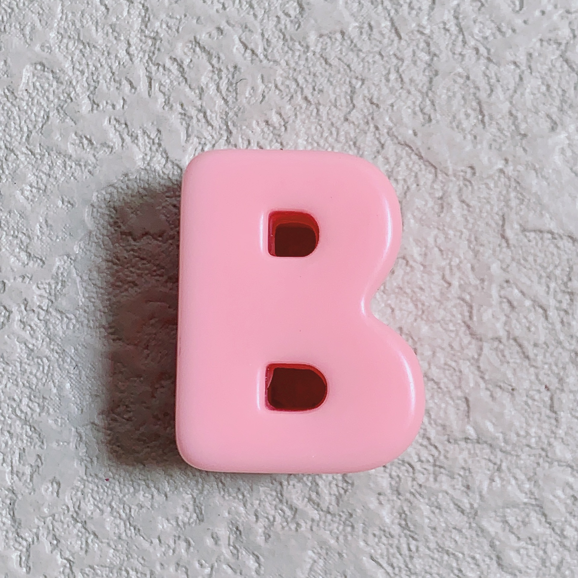 B (light pink)