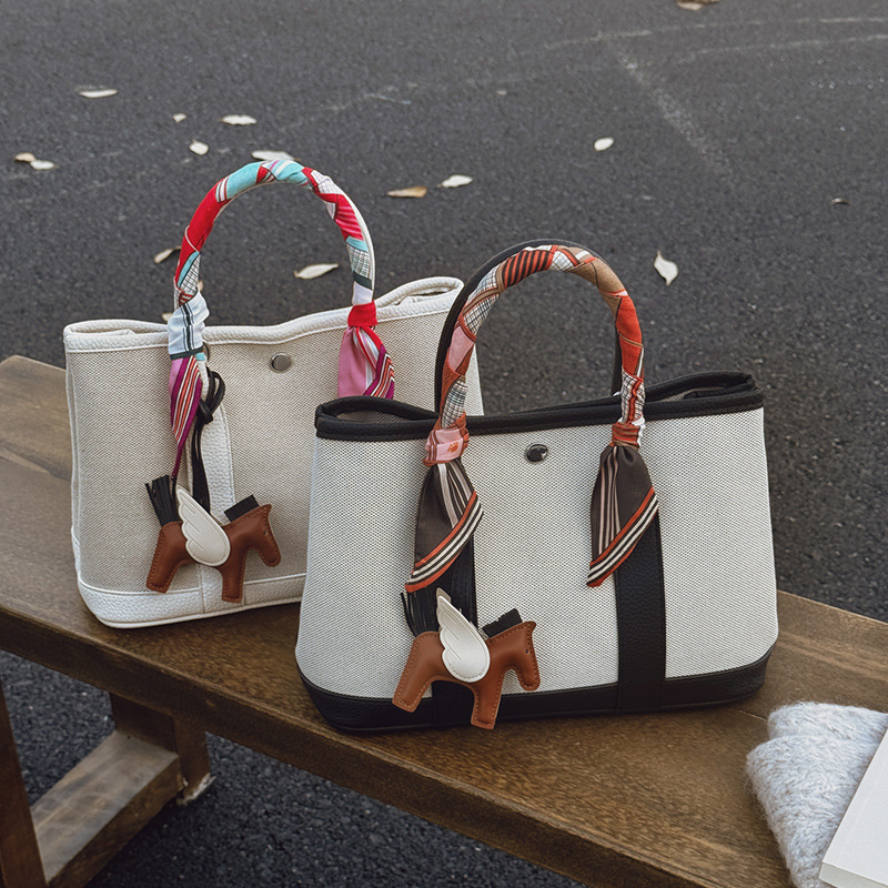 Cross-Border New Fashion Color-Block Canvas Garden Bag with Pegasus Pendant, Handbag, Shoulder Bag, Crossbody Bag, Large Capacity Women's Bag Cross-Border New Fashion Color-Block Canvas Garden Bag with Pegasus Pendant, Handbag, Shoulder Bag, Crossbody Bag, Large Capacity Women's Bag
