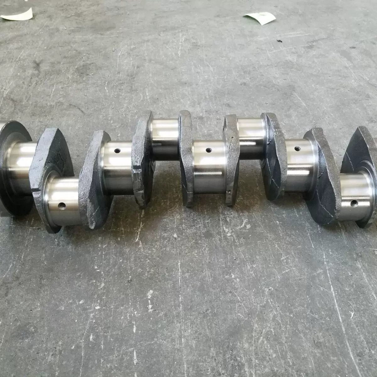 供应优质球墨铸铁材质曲轴，帕金斯265车型的曲轴