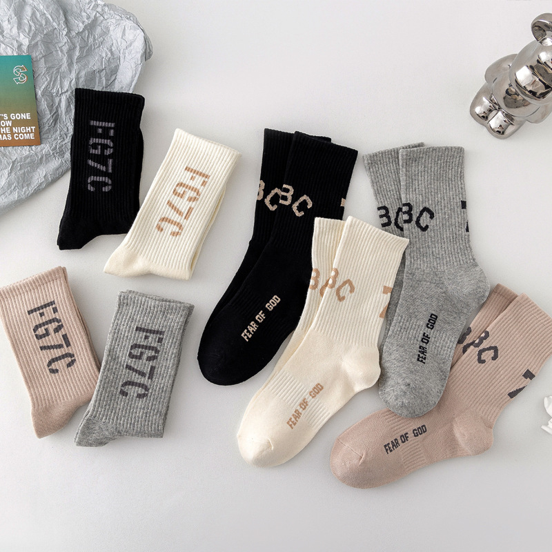 Calcetines para hombre otoño e invierno nueva línea principal FOG ABC alfanumérico estilo deportivo de moda calcetines deportivos de calle_voghion.com