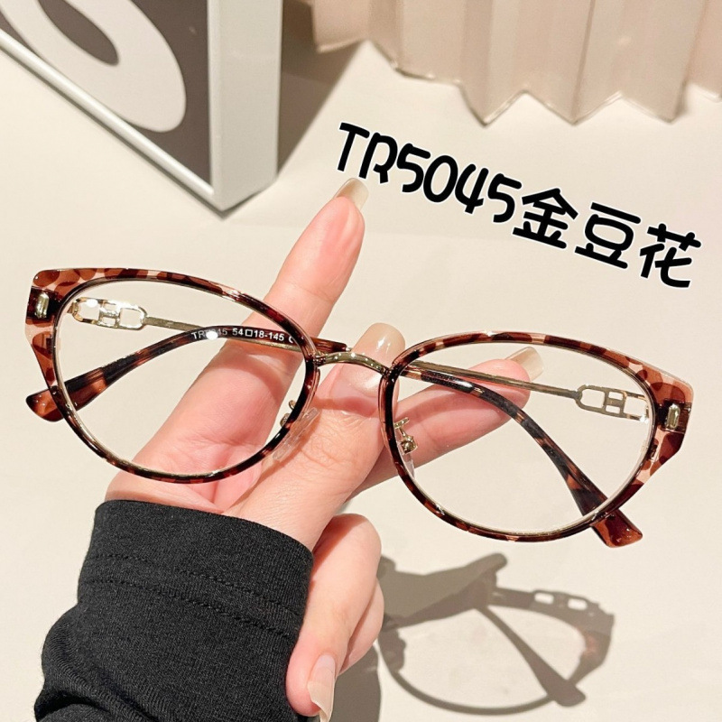 New Style White-Enhancing Coffee-Colored Retro Cat-Eye Glasses for Women, Suitable for Prescription Lenses, Slimming Effect, Natural Look, Ultra-Light Eyeglass Frame New Style White-Enhancing Coffee-Colored Retro Cat-Eye Glasses for Women, Suitable for Prescription Lenses, Slimming Effect, Natural Look, Ultra-Light Eyeglass Frame