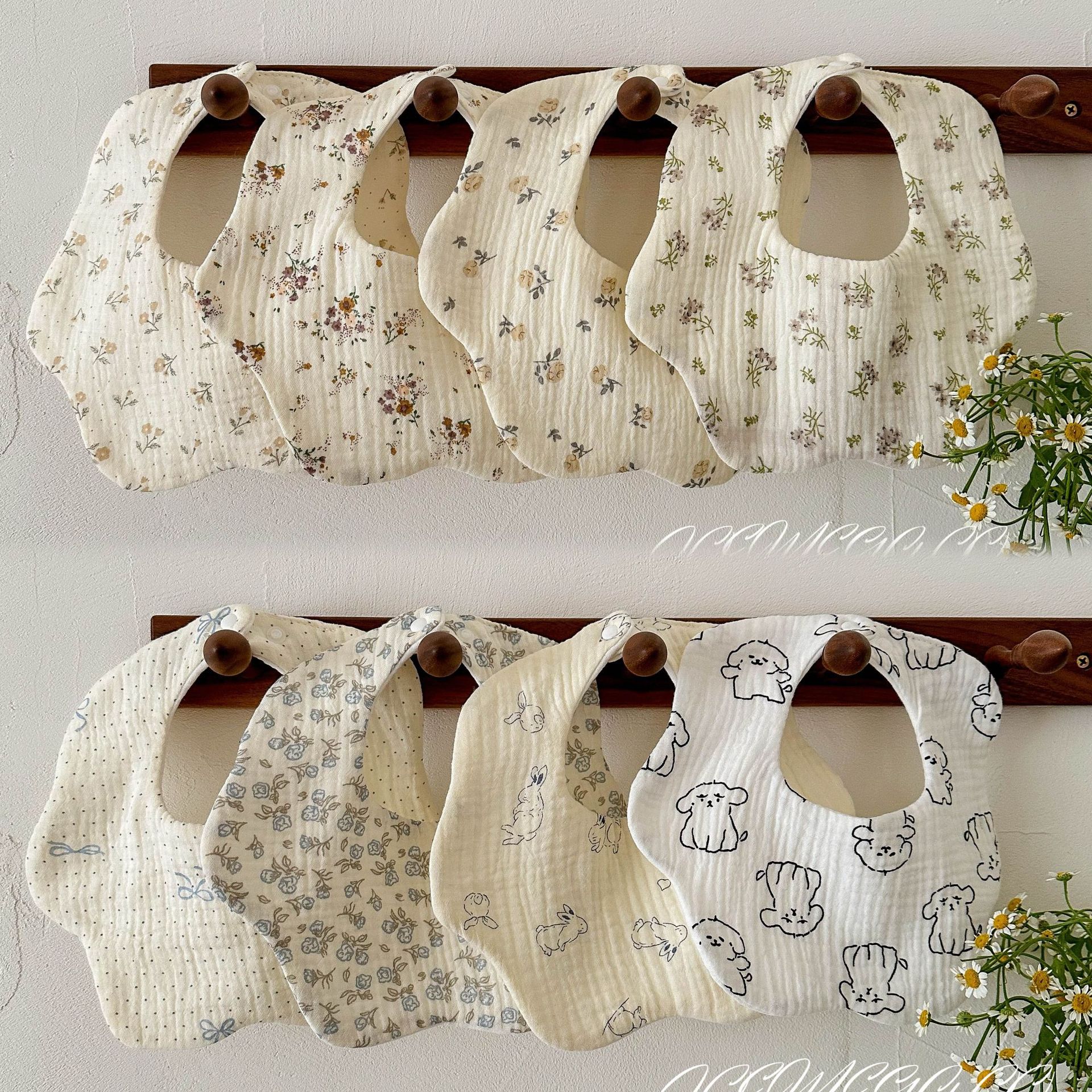 Korean Style Floral Ins Baby Slippery Towel Class A Baby Slippery Towel Bib for Newborns Anti-Spitting Bib Pure Cotton Yarn