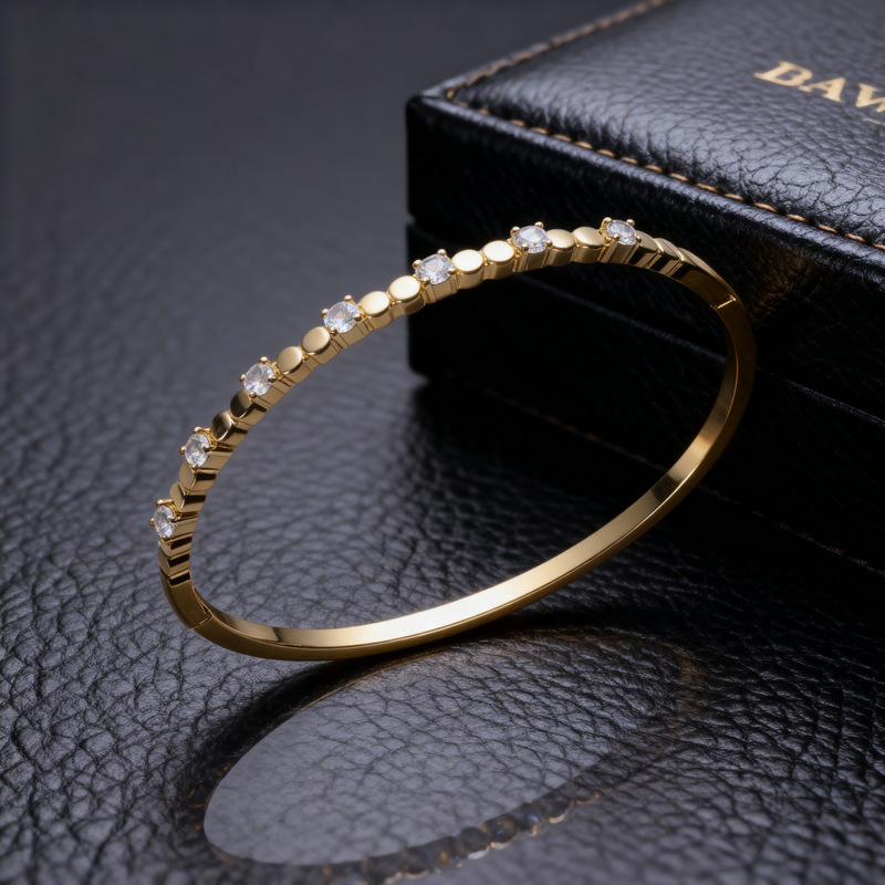Source Factory Free Shipping Hexagonal Gold-Plated Copper Polka Dot 14K Real Gold Hot-Selling Jewelry European and American Gold Bracelet Versatile