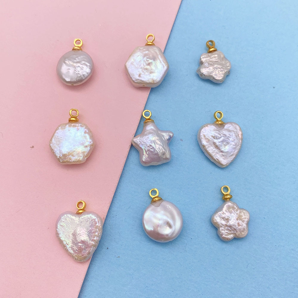 Heart Shape, Flower Pattern Polishing Design 1 Piece Freshwater Pearl Heart Shape Flower Pendant