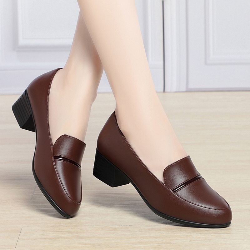 Zapatos de cuero de mediana edad, zapatos de cuero suave, zapatos de cuero de talón alto cómodos, zapatos de primavera de 2026 zapatos de madre de talón grueso
