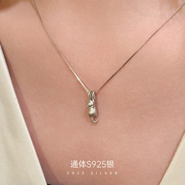 戒指;耳钉;手链