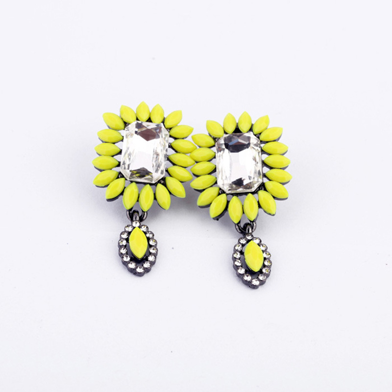 Fashion Korea Creative Fluorescent Flower Inlaid Rhinestone Earrings Wholesale Nihaojewelry display picture 8