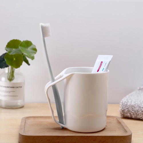 Toothbrushing cup, bathroom plastic cup, creative cute mouth cup, Japanese mouthwash cup, creative environmentally friendly couple wash cup