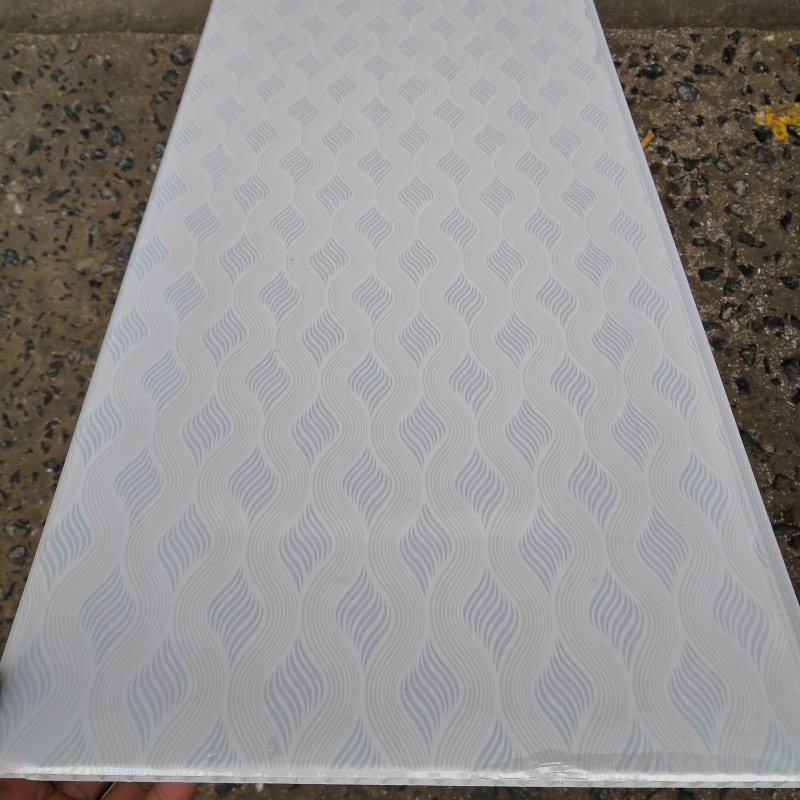 PVC tira larga de plástico fuelle de techo de plástico techo de goma cocido techo sala de estar dormitorio baño material de decoración 30cm