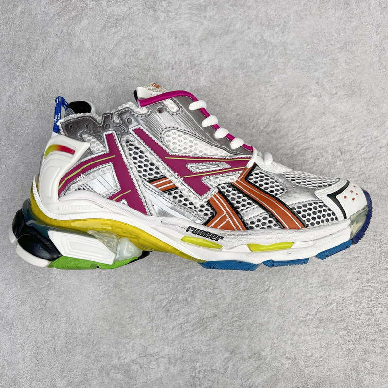 高定版B家のお父さんの靴のパリの7世代のジョギングの靴のRUNNERは旧をしてレジャーの運動靴の男女の金を高めます。|undefined