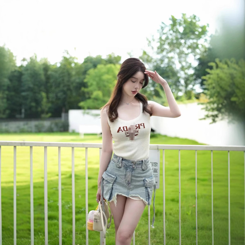 P home high version 2025 summer new slim simple letter logo knitted vest