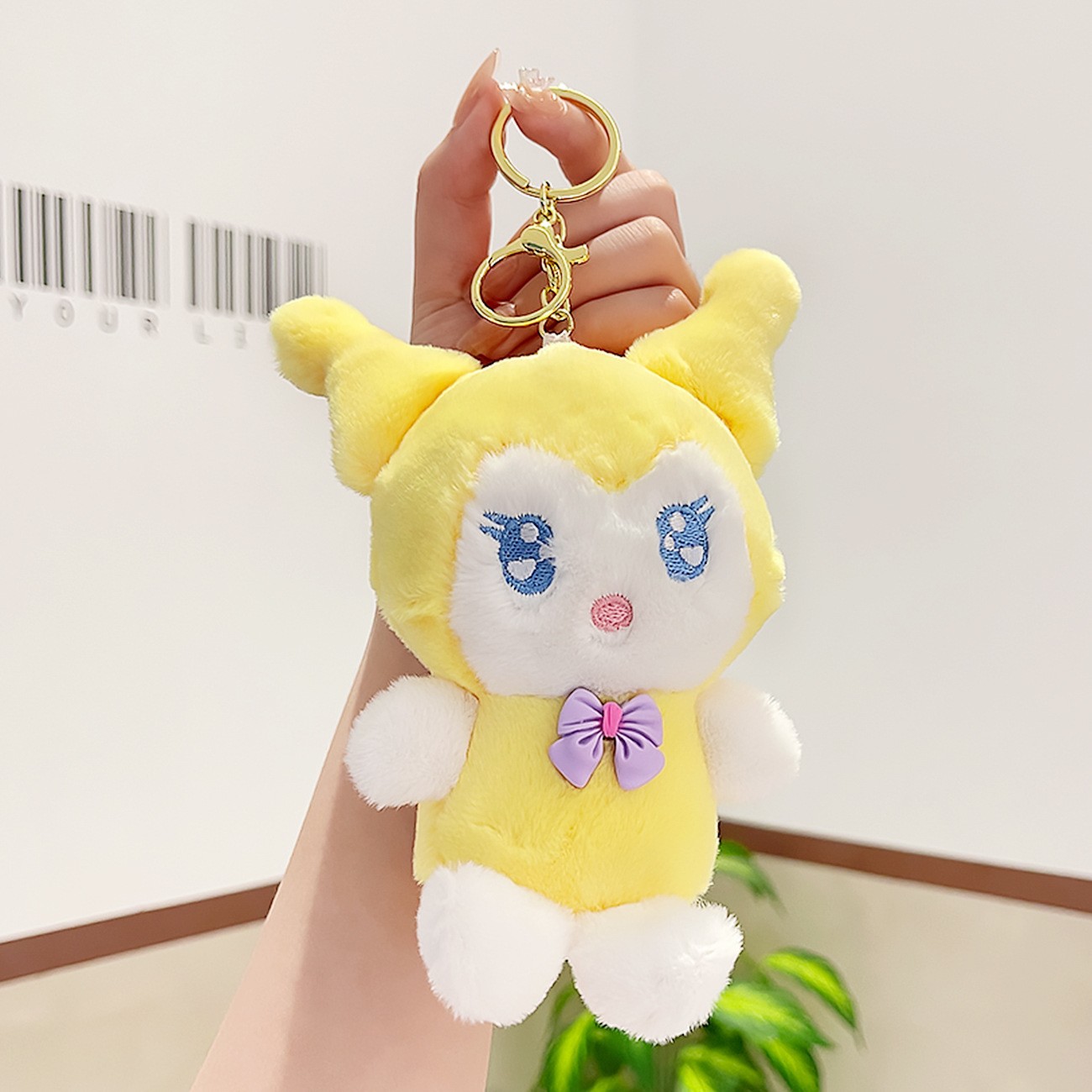 Cuatro pulgadas muñeca máquina colgante felpa llavero lindo muñeca mochila adornos grab máquina muñeca regalo al por mayor