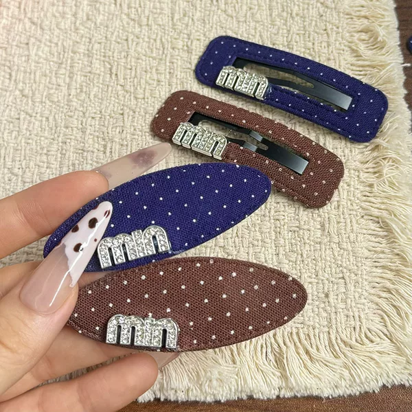 Korean-style new hair clips, trendy and versatile, with English lettering, suitable for women, in various colors, for securing hair at the back of the head or on the sides