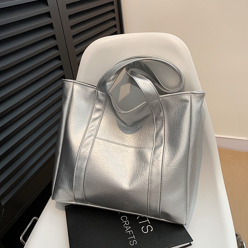 2024 otoño nuevo estilo de moda de gran capacidad bolso de clase coreano todo fósforo ins bolso de axila de un solo hombro bolso especial