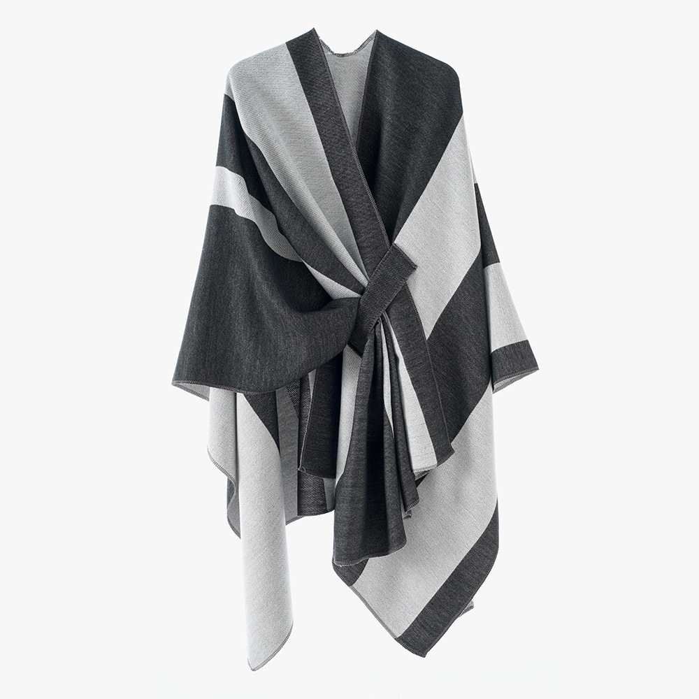 Negro y gris