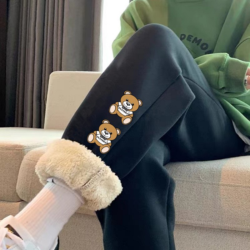 두 개의 노란 곰 셰르파 바지