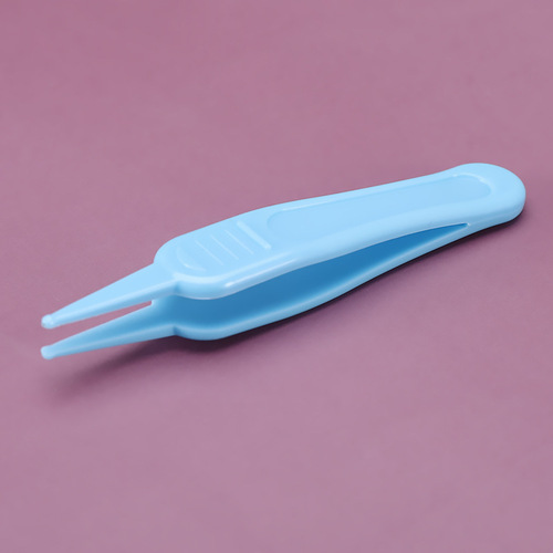 Newborn baby toiletries, baby booger clips, baby daily cleaning tweezers, plastic cleaning tweezers
