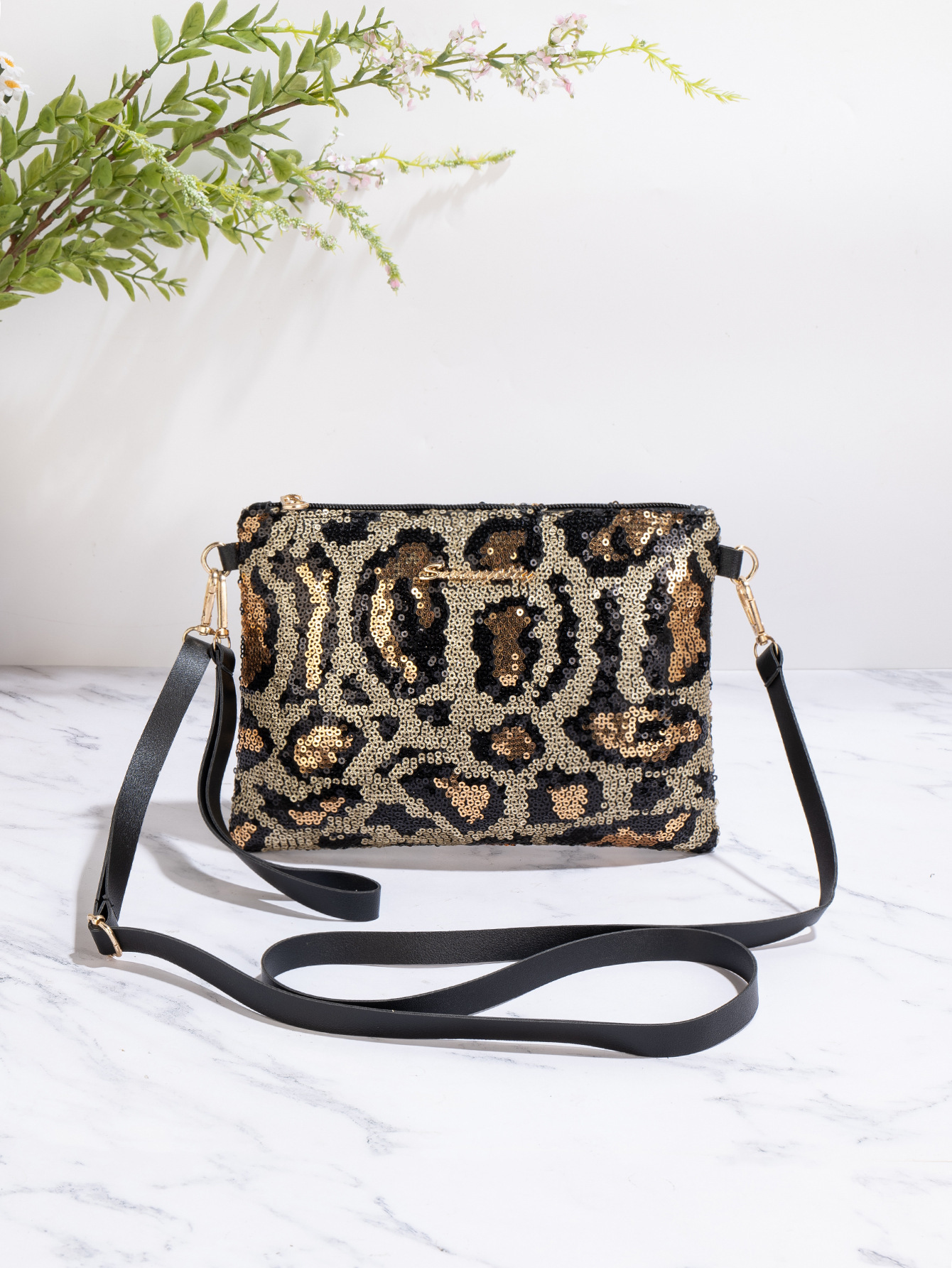 Nueva bolsa de leopardo, nueva bolsa de cena con cremallera de diafragma, cadena de moda de alto nivel, bolso de mano de hombro para mujeres.
