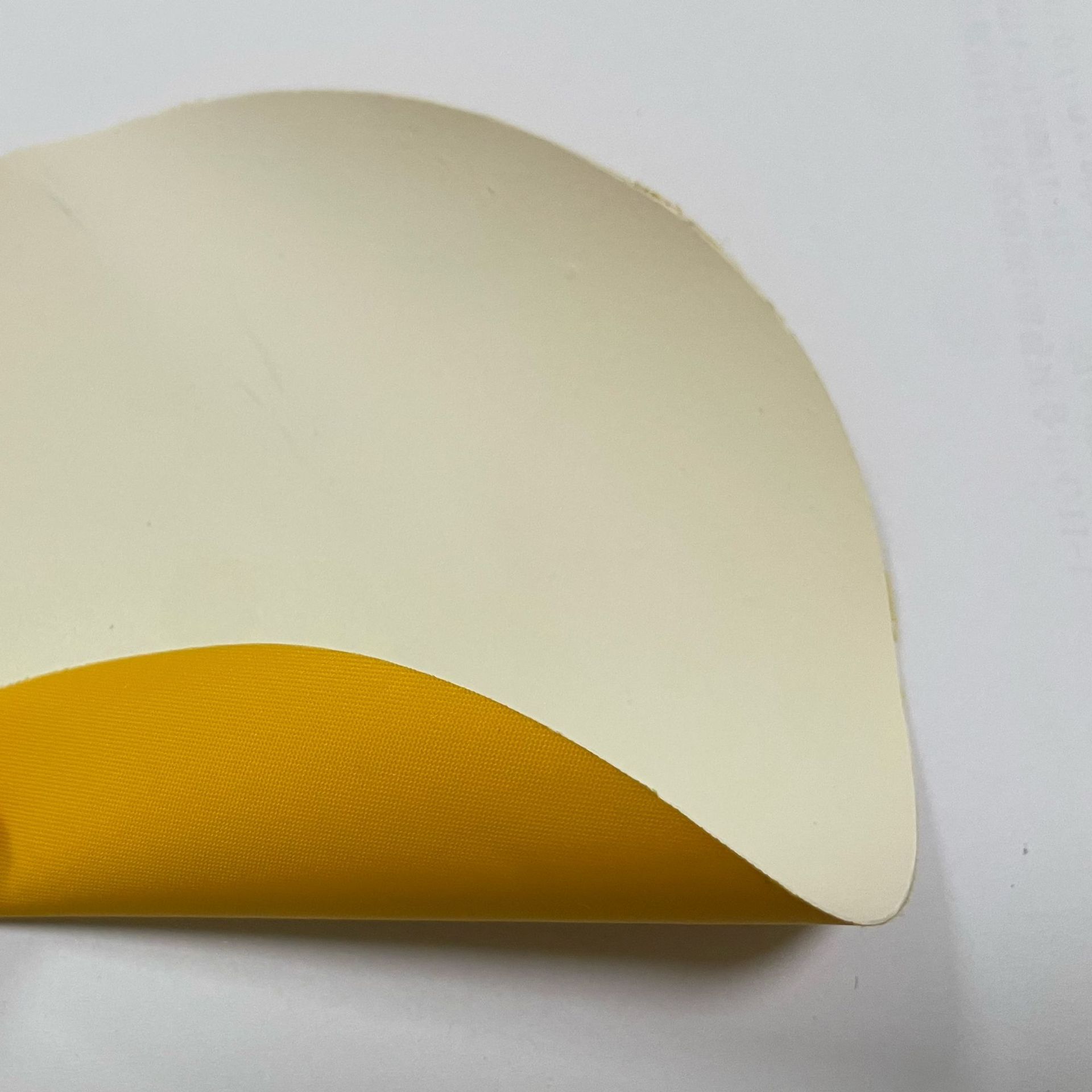 0.35mm柔软有弹性天然橡胶复合尼龙布医疗床垫面料