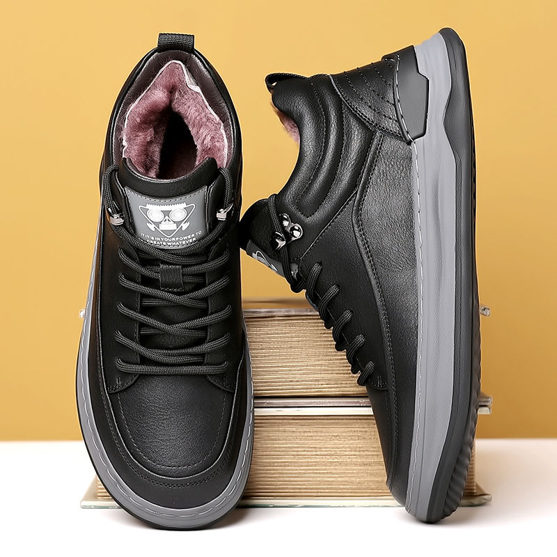 Nuevas zapatillas de deporte de invierno zapatos de hombre de tendencia de suela gruesa casual más terciopelo grueso deportes cálidos zapatos casuales de hombre al por mayor
