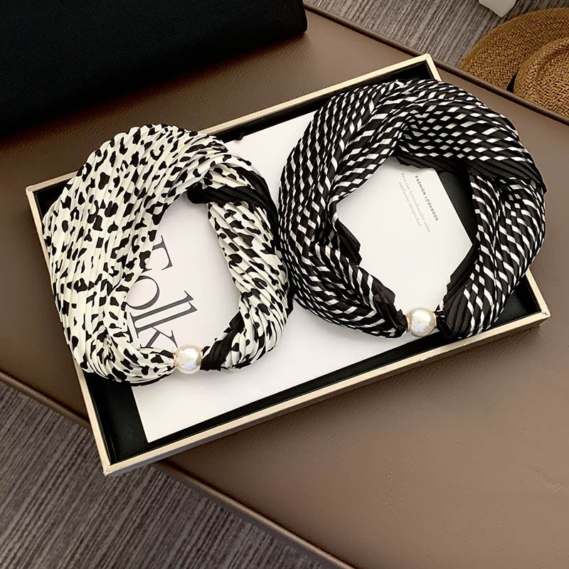 Hebilla de succión magnética collar de perlas bufanda de seda larga y estrecha bufanda de cuello femenino con camisa bufanda fina bufanda de seda plisada bufanda