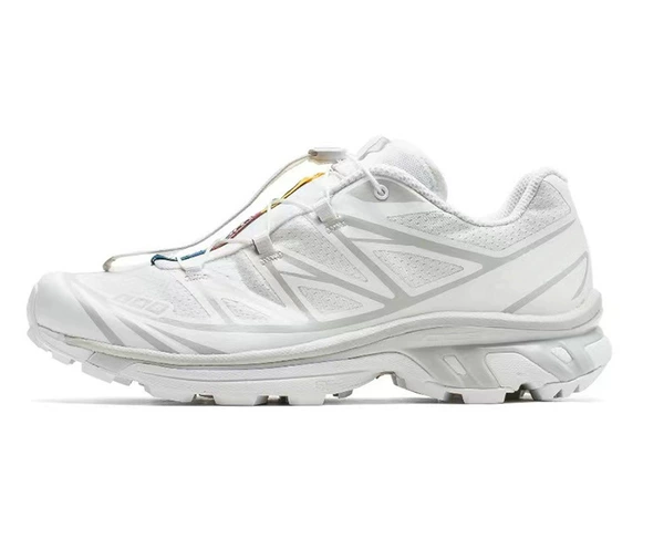 Glacier White (suggested to take a larger size)
