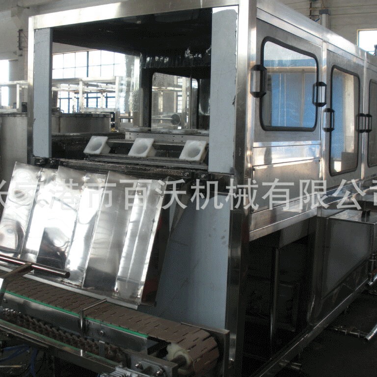 Professional Guangdong large barrel filling machine small pure water production equipment