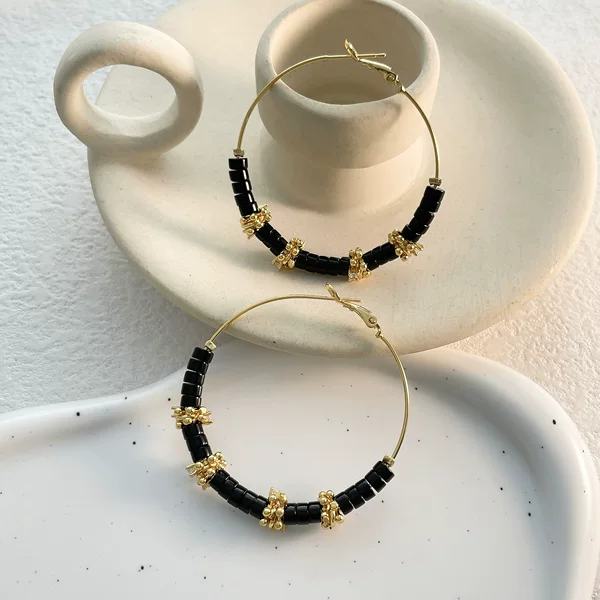 High-End Versatile Niche Design Obsidian Pure Copper Beaded Vintage Earrings Unique Large Circle Ear Cuffs for Women Wholesale