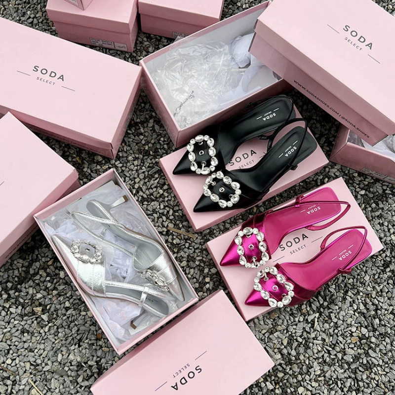 Mint Manbo 2025, новая модель, экспортные оригинальные сандалии большого размера с открытым носком и пряжкой со стразами на тонком высоком каблуке для женщин.