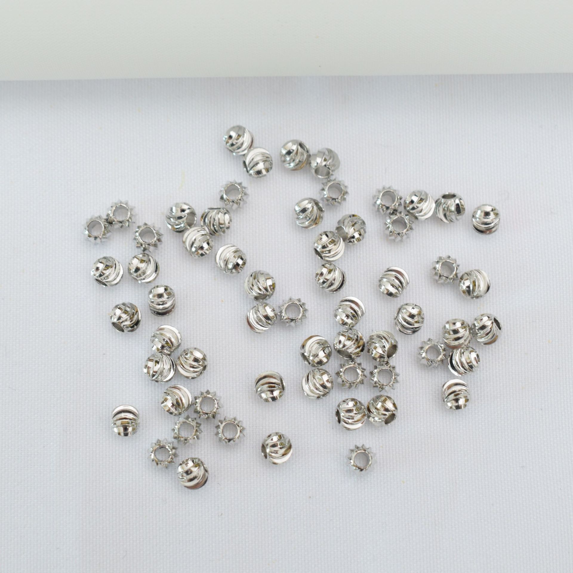 Copper Material Geometric Pattern 100 PCS/Package Copper Geometric Polished Jewelry Accessories Beads