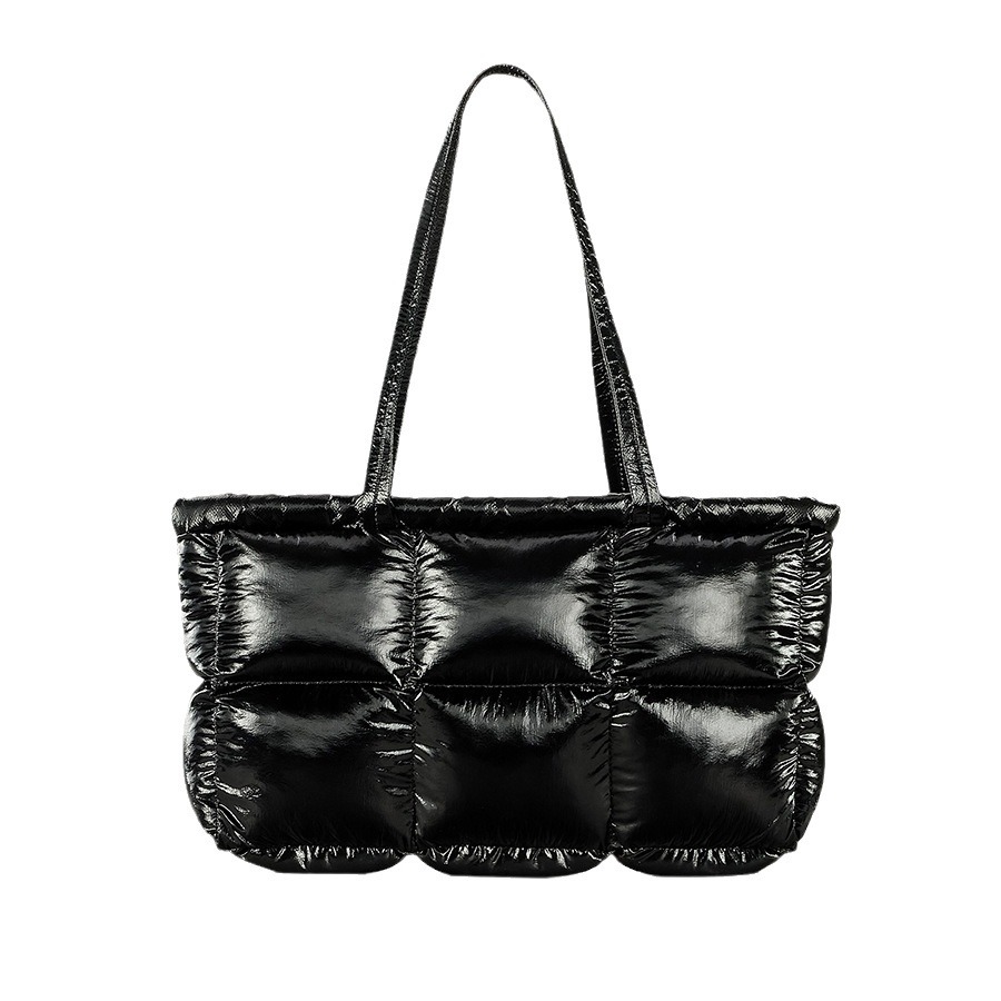 Fashion Shoulder Bag, 2024 Autumn And Winter New Down Large Capacity Fashionable Shiny Nylon Ladies Handbag. Popular Fashion Women's Bag._voghion.com