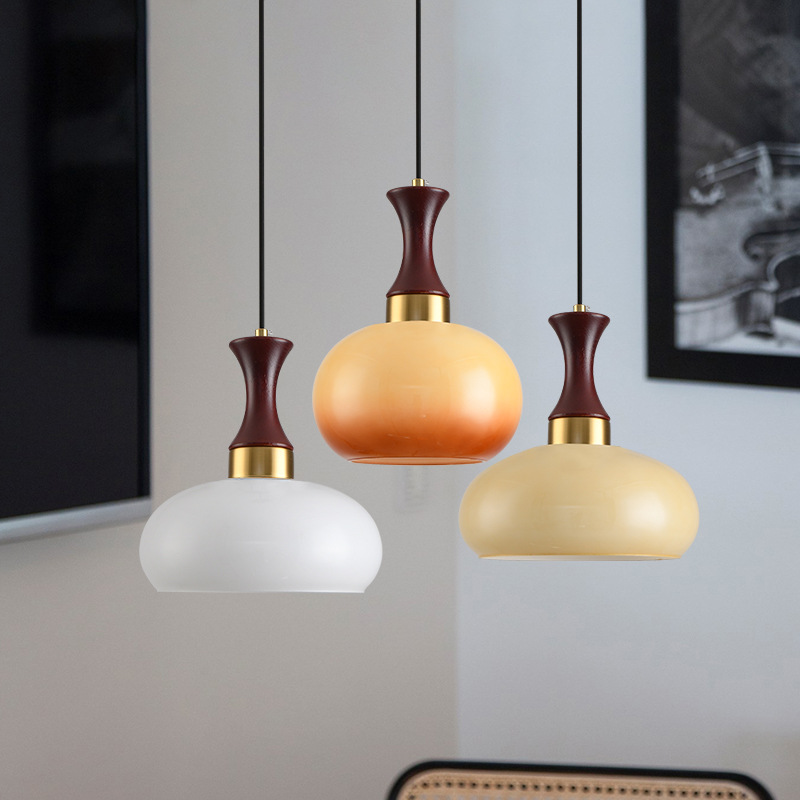 Lámpara de viento retro crema lámpara de cabezal de cama lámpara de vidrio de colores pared de fondo de televisión decoración de la habitación creativa lámpara de cama