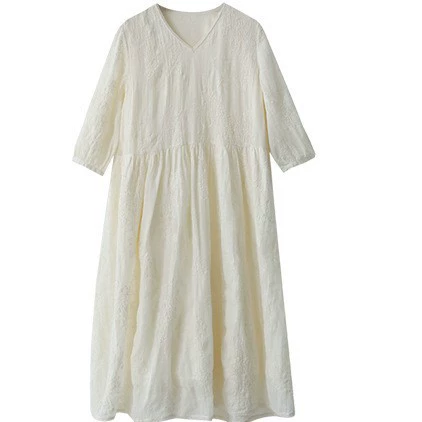 2025 летний новый женский стиль с пятью рукавами вышитое платье из рами с V-образным вырезом темперамент длинное платье