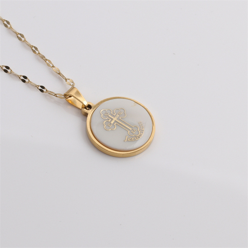 Wholesale Jewelry Heart-shaped Shell Cross Pendant Stainless Steel Necklace Nihaojewelry display picture 4