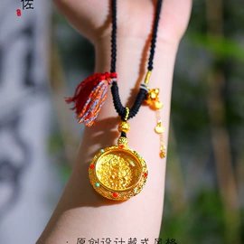 车挂;挂饰挂件;吊坠