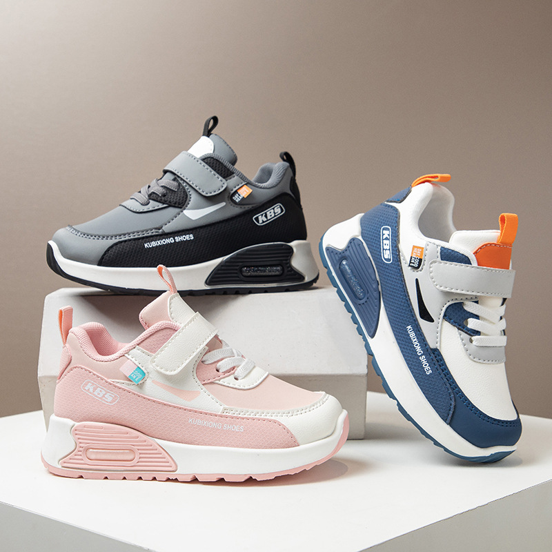 Children's demi-season sneakers