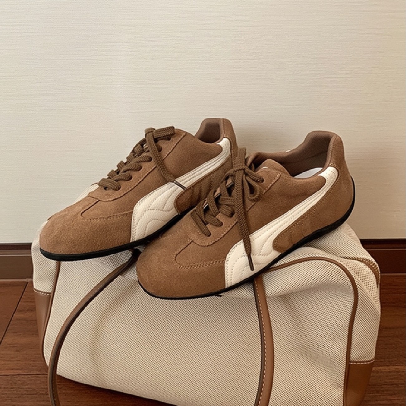 Edición de cuero de vaca ~ Grape Madre con la misma altura retro cordón de cuero zapatos casuales de baja altura zapatos de entrenamiento de mujeres zapatos de carreras