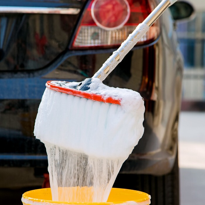 Car Wash Mop with Soft Bristles, Extended Stainless Steel Handle, Telescopic Car Brush, Car Cleaning Supplies, Cleaning Tool for Car Body