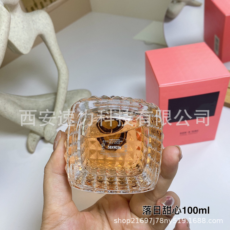 外国貿易香水卸売ヴァレンティノパンクサンセットスイートハートレッドスカート反乱彫刻女性の香水強い香りが長持ち|undefined