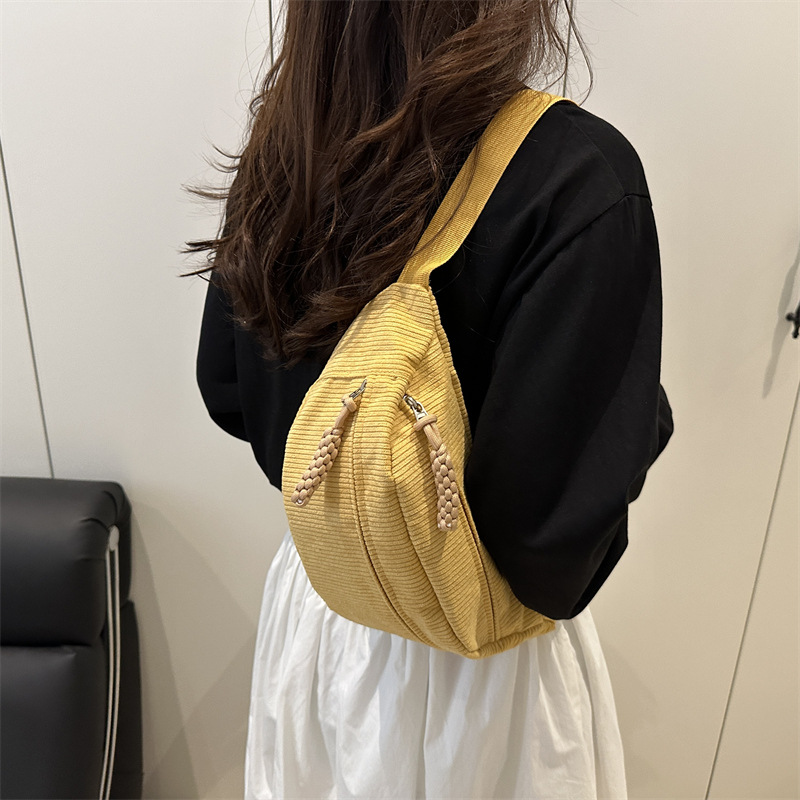Casual simple bolso de hombro, bolso de pecho, bolso de ocio, bolso de verano para mujeres 2025, nueva moda de bolso de nicho deportivo