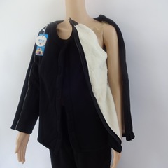 Easy-to-put-on and take-off patient gown nursing uniform arm fracture chemotherapy patient bedridden elderly paralyzed rehabilitation dialysis gown