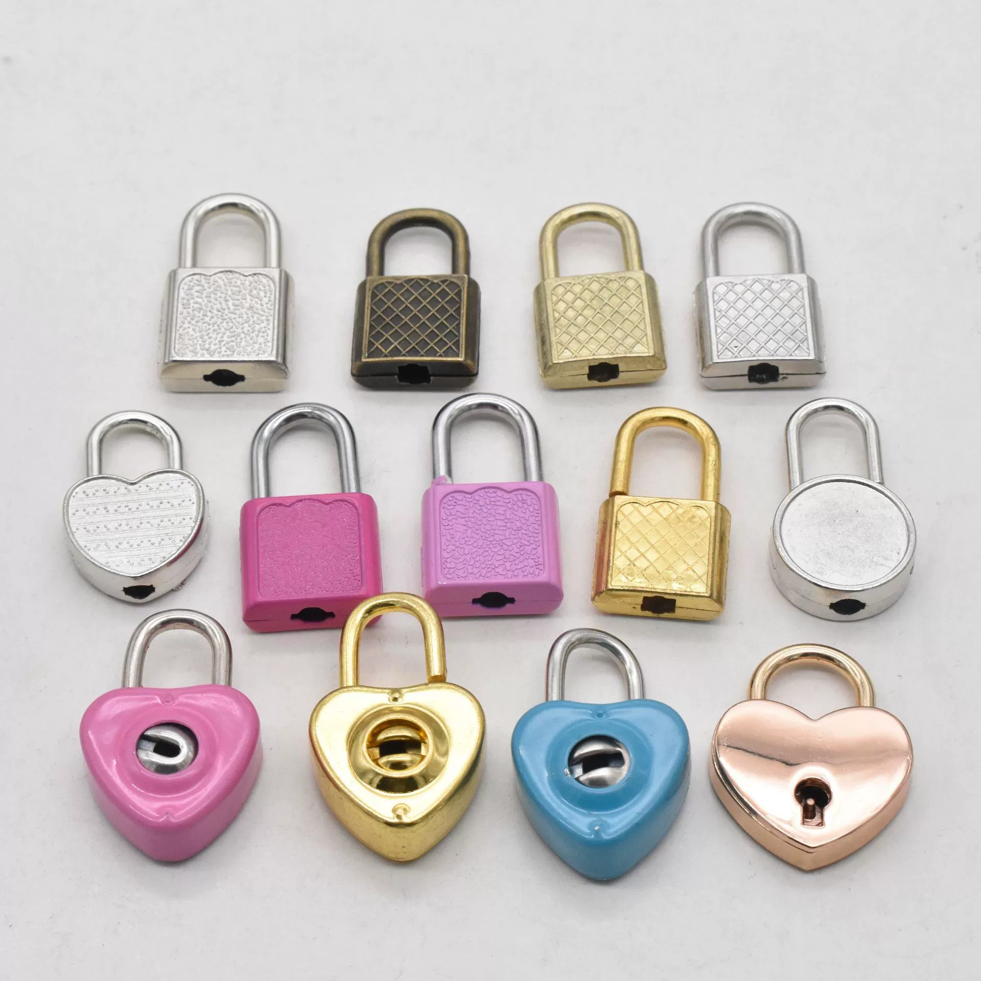 Small stationery, toy, lock, laptop heart shaped