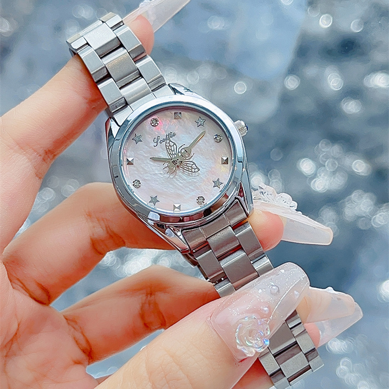 Orologio da donna Scottie New Fashion con cinturino in acciaio girevole Little Bee, quadrante in madreperla e lancetta dei secondi, 9595D_voghion.com