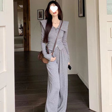 2025秋冬新款娃娃领时尚套装女修身显瘦翻领外套休闲阔腿裤两件套