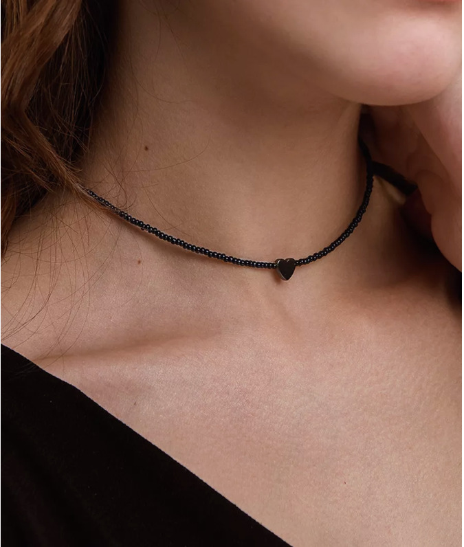 Europäischer und amerikanischer grenzüberschreitender Schmuck: Kristallglasperlen, schwarze Gallenstein-Herzkette für Schlüsselbein, trendiger Modestil_voghion.com