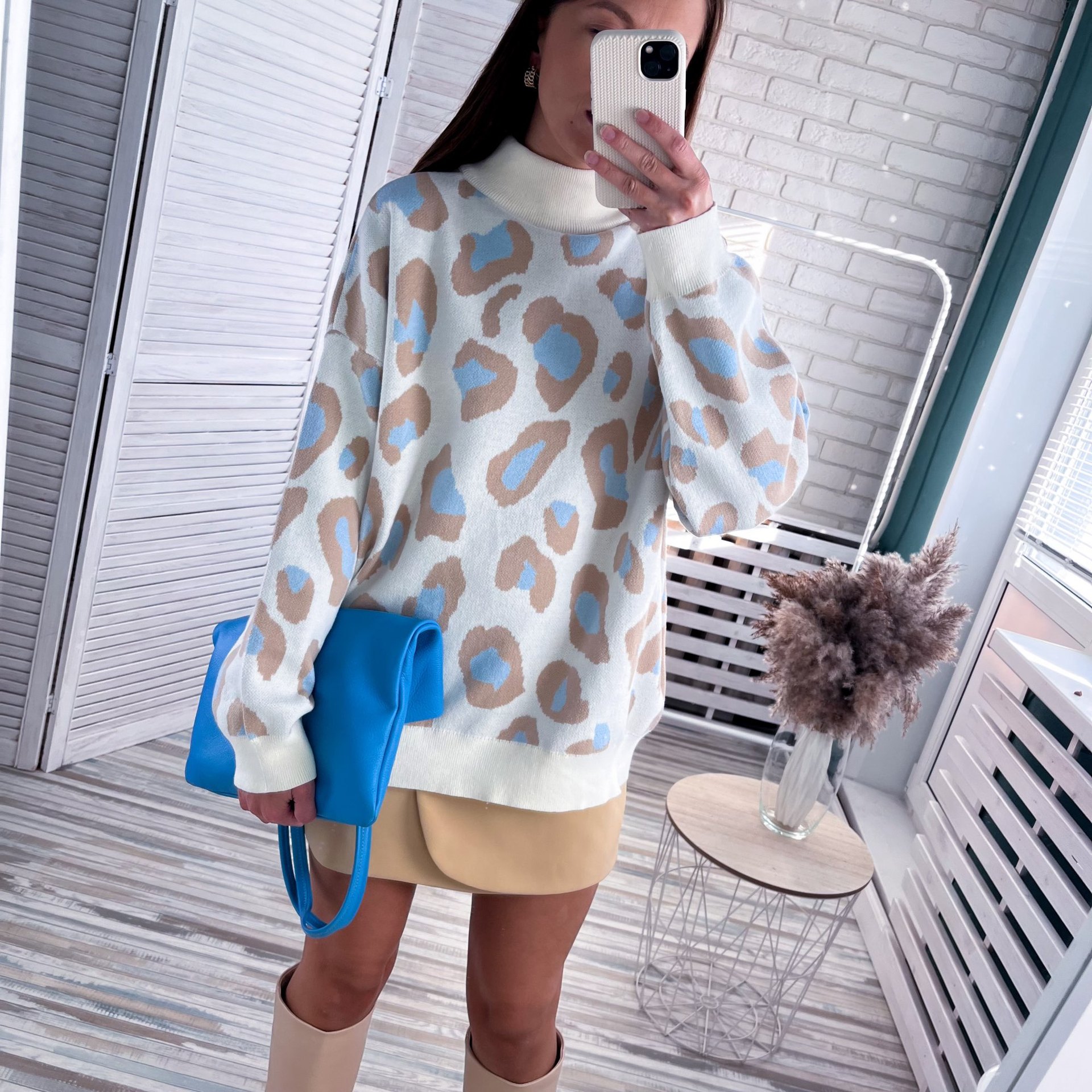 Ab4e5561f889f4cb1b1bfb33b2e6f9