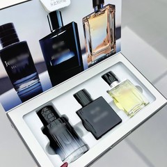 ライブで話題のメンズ香水 ミネラルな香り 長持ちするフレッシュなウッディな軽やかな香り オードトワレ ブルーオードトワレ ベトナム越境
