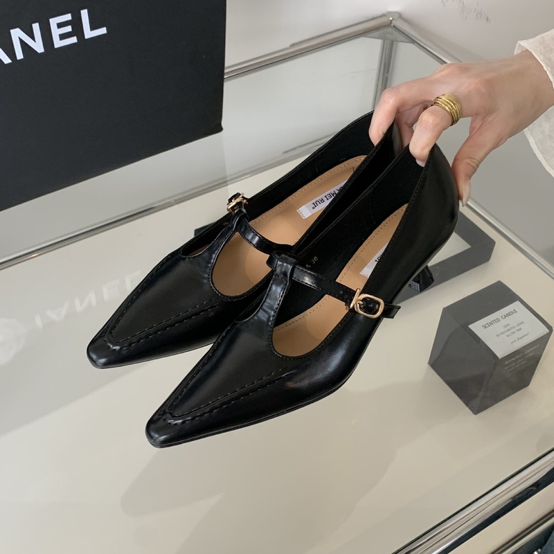 Xiaoxiangfeng 2025 春の女性用シングルシューズ、中空の小さなスクエアトゥ、スティレットヒール、人気のメリージェーンシューズ、女性用ニッチホワイトハイヒール|undefined